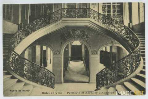 Escalier d'honneur de l'Hôtel de Ville (Nancy)
